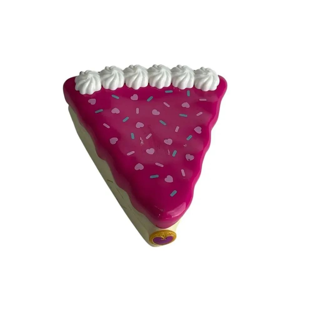Polly Pocket Piece of Pie Disco Party Case Carousel 3 Girl Dolls